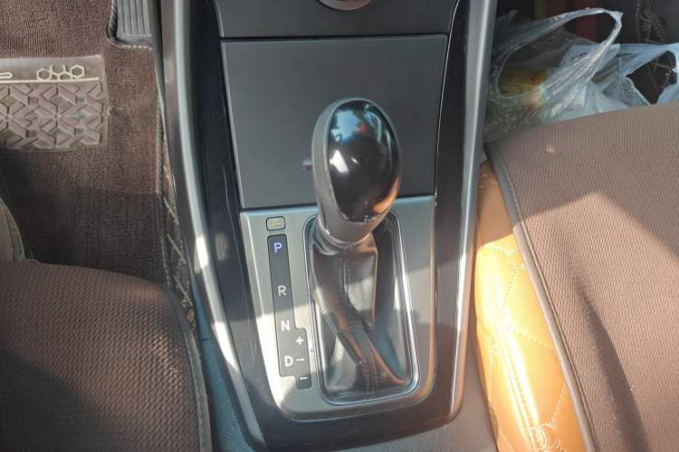Used Hyundai Elantra (5th Generation / Langdong) 2015 1.6L Automatic Leading Model
