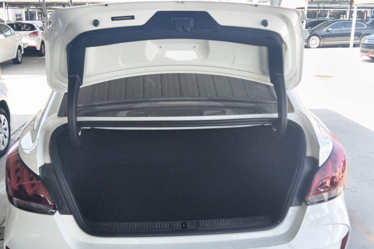 Used MG 5 2021 Revised Version 180 DVVT CVT Youth Luxury Edition Trunk