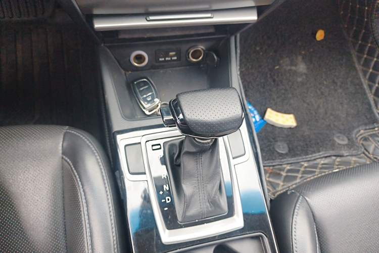 Used Hyundai Mistra 2014 1.8L Automatic Smart GLS Audio And AC Panel