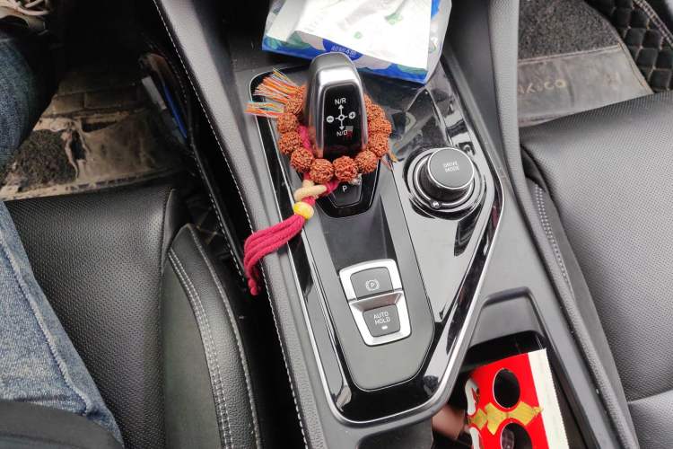 Used Lynk & Co 03 2021 2.0TD Automatic Trendy Champion Edition Gear Lever