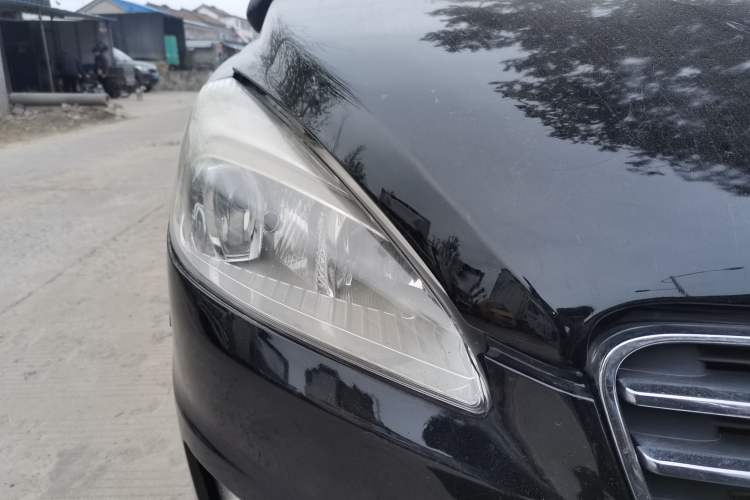 Used Peugeot 508 2013 2.0L 2nd Anniversary Edition with Automatic Sunroof – Classic Version Right Front Headlight