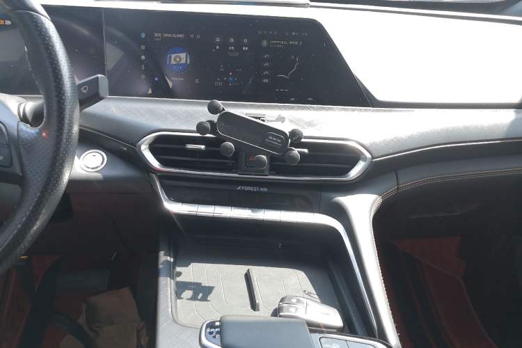 Used CHANGAN UNI-T 2022 1.5T Prestige Version