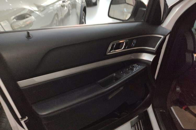 Used Ford Explorer (Import) 2017 2.3T Fashion Edition
