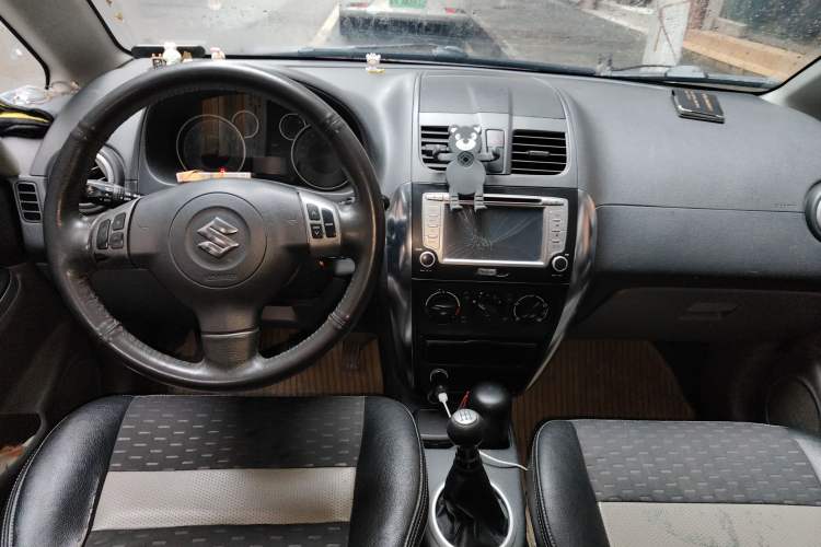 Used Suzuki SX4 2011 Revised Version 1.6L Manual Sport Edition