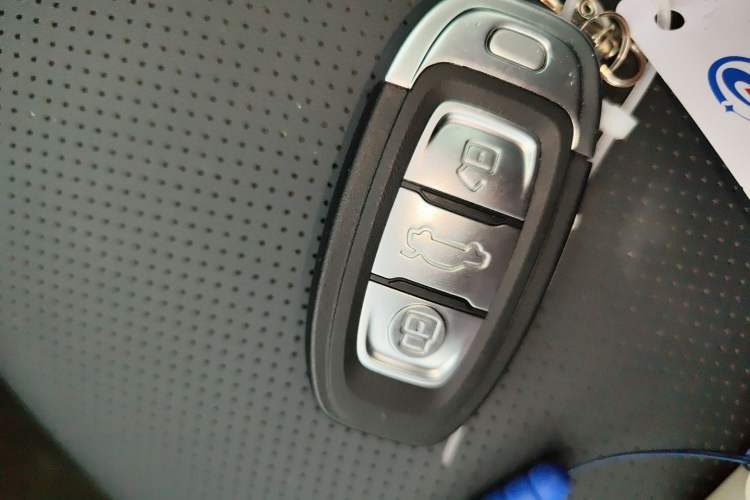 Used Hongqi E-QM5 2023 Revised Version Basic Travel Edition
