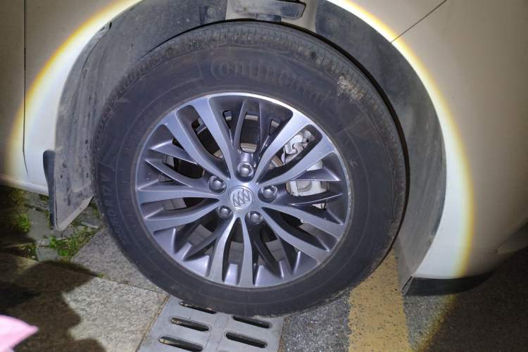 Used Buick GL8 2018 ES 28T Luxury Model China VI Standard
