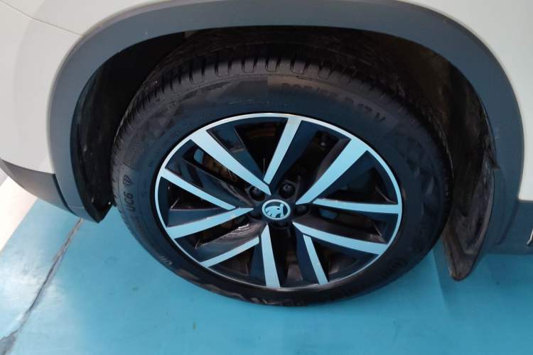 Used Skoda Kamiq 2018 1.5L Automatic Comfort Edition China VI Standard Left Front Wheel Hub