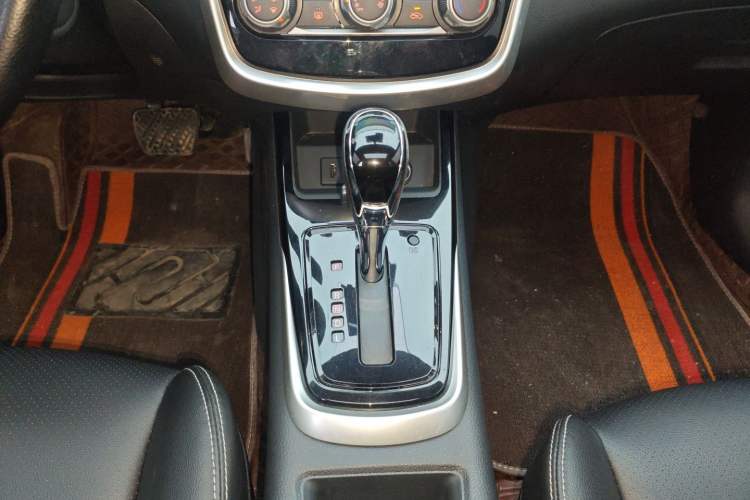 Used Nissan Tiida 2021 1.6L CVT Smart Drive Edition Gear Lever