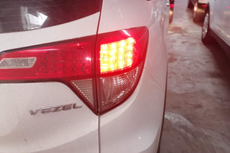 Used Honda Vezel 2020 1.5L CVT Pioneer Edition