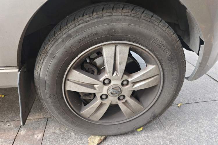 Used Jinbei New Hiace X30L 2021 1.5L Business Central Air-Conditioned Coach China VI Standard SWC15M Right Front Wheel Hub