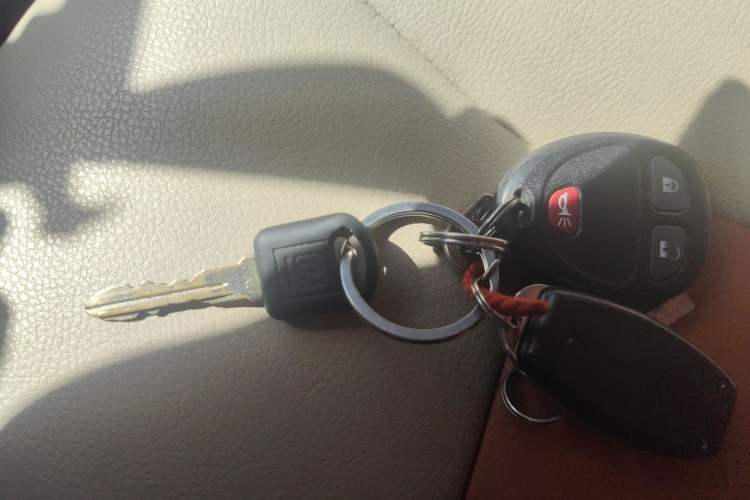 Used Buick GL8 2012 2.4L BASE Comfort Edition
