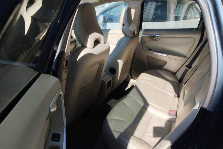 Used Volvo XC60 2011 2.0T Zhiya Edition