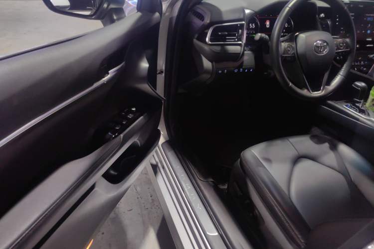 Used Toyota Camry 2021 Dual-Motor 2.5HG Luxury Edition Driver Seat