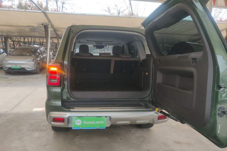 Used BAIC Off-Road BJ60 2022 2.0T Weekend Edition Five-Seater Trunk