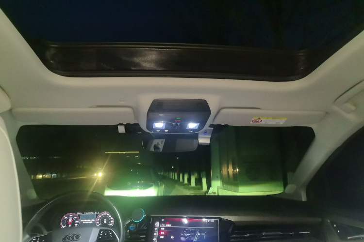 Used Audi Q5 e-tron 2022 50 e-tron quattro Glory Edition Elegant Suit
