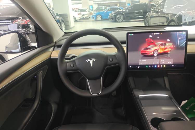 Used Tesla Model Y 2022 Rear-Wheel-Drive Version Steering Wheel