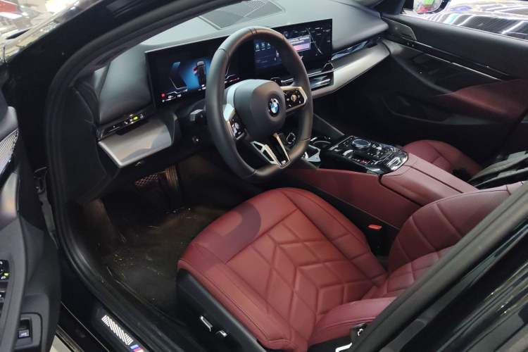 Used BMW 5 Series 2025 530Li Leading Model M Sport Package
