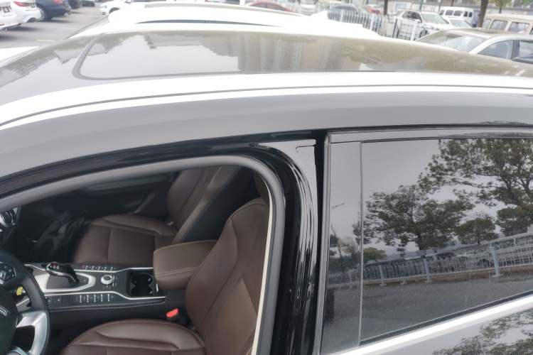 Used Wey VV6 2021 2.0T Two-Wheel Drive Smart Plus
