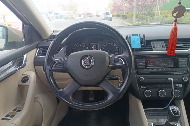 Used Skoda Octavia 2015 1.6L Manual Yijun Edition Steering Wheel