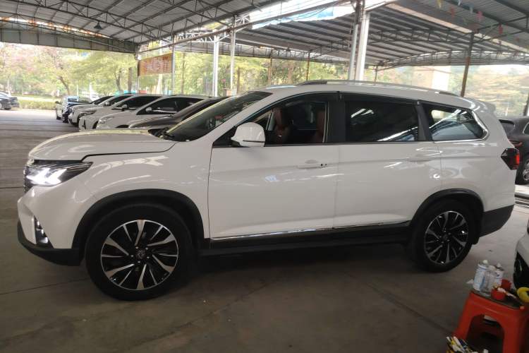 Used FORTHING T5L 2019 1.5T CVT Luxury 7-Seater
