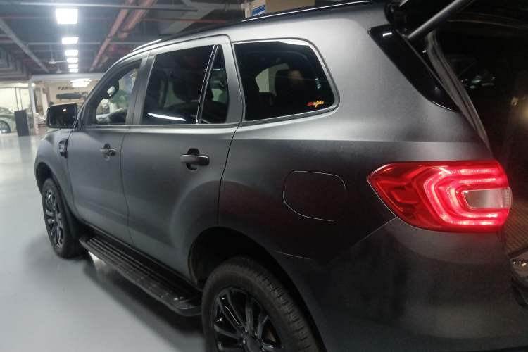 Used Ford Everest 2020 Sport Edition 2.3T Gasoline Automatic 4x4 Flagship Model with 7 Seats