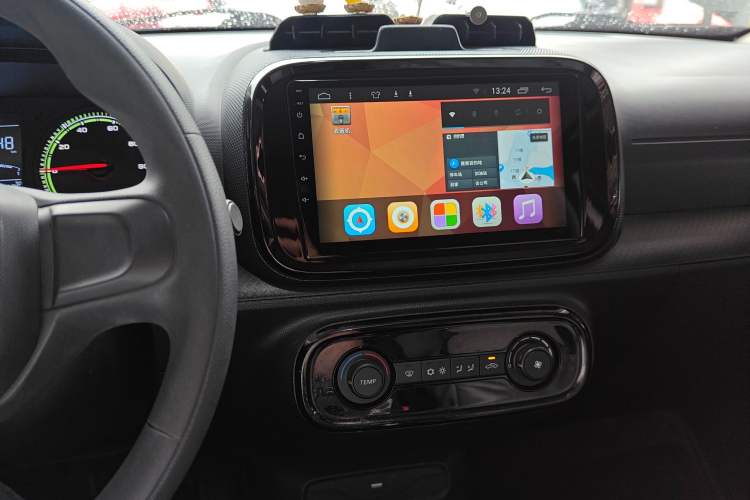 Used Roewe Clever 2022 311km QiQi BoBo Edition Audio And AC Panel