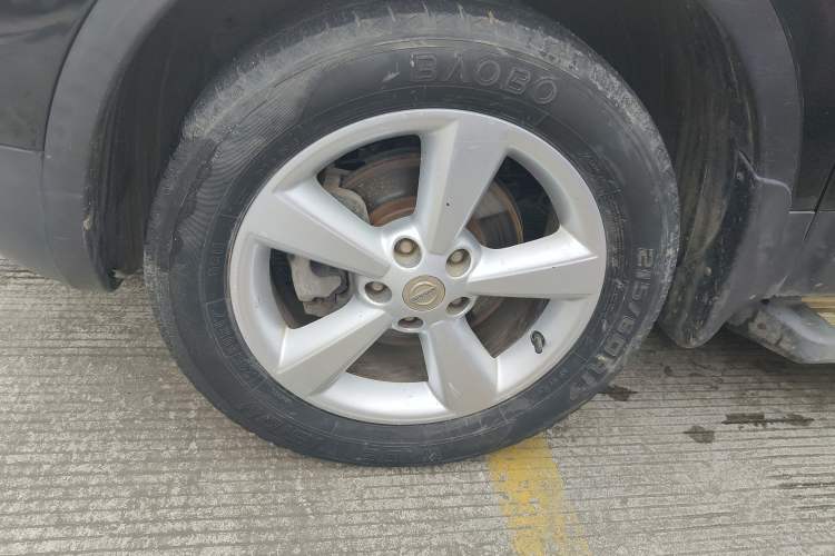 Used Nissan Qashqai 2012 2.0 XV LE CVT 2WD Left Front Wheel Hub