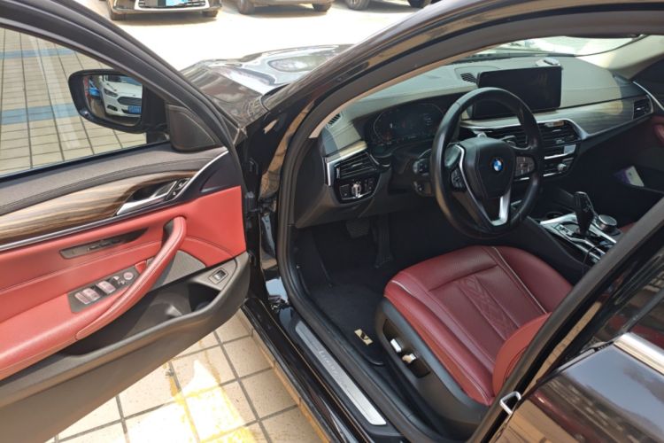 Used BMW 5 Series 2021 530Li Leading Luxury Package Driver Seat