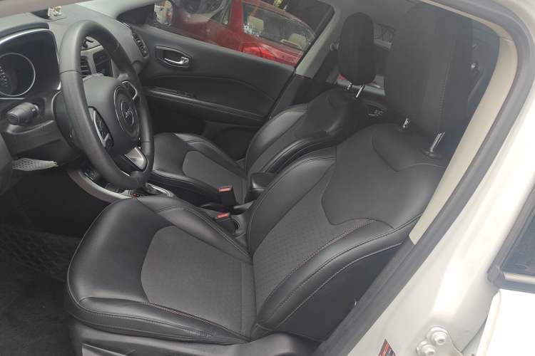 Used Jeep Compass 2020 220T Automatic Leading Edition