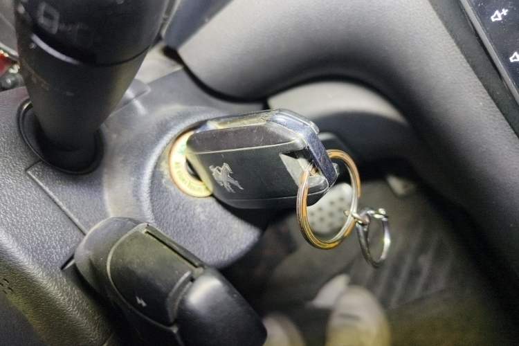 Used Peugeot 3008 2015 2.0L Automatic Classic Edition
