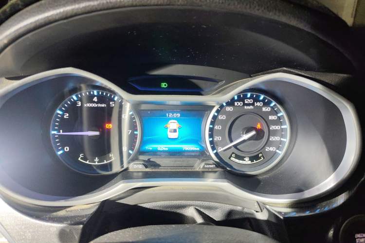 Used Geely Auto Emgrand 2017 Sedan Million Edition 1.3T Manual Top-Grade Version
