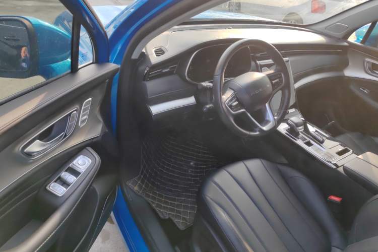 Used Roewe RX5 MAX 2019 300TGI Automatic Smart Cabin Luxury Edition