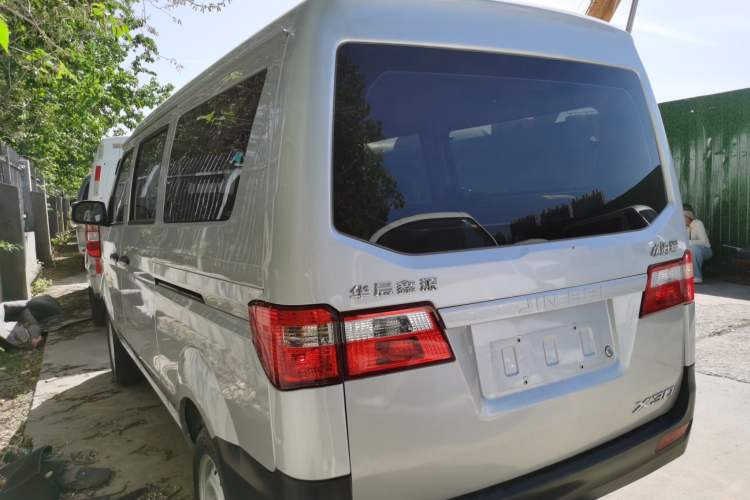 Used Jinbei Hiace X30 2024 1.5L Champion Edition Passenger Vehicle 5/6/7 Seats Rear Left 45 Deg
