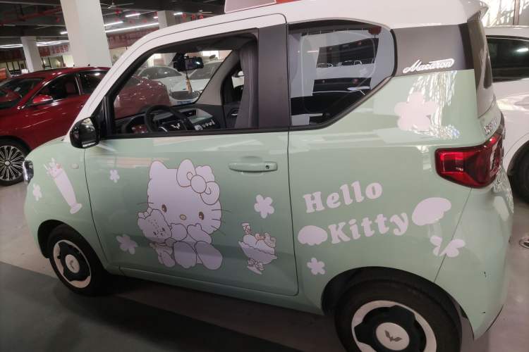 Used Wuling Hongguang MINIEV 2022 Macaron Premium Model – Lithium Iron Phosphate