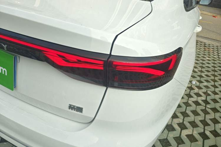 Used Geely Auto Emgrand 2023 4th Generation Champion Edition 1.5L CVT Prestige Model