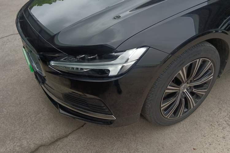 Used Volvo S90 New Energy 2022 T8 eDrive Hybrid Luxury Edition Left Front Headlight