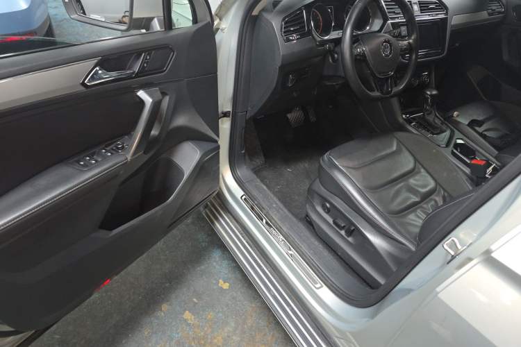 Used Volkswagen Tiguan L 2018 Facelift 330TSI Automatic Two-Wheel Drive Luxury Edition
