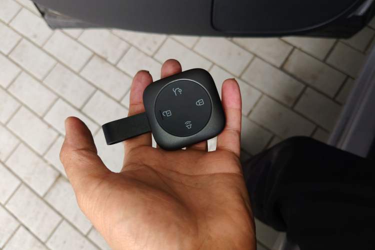 Used Volvo XC70 Plug-in Hybrid 2026 Model Four-Wheel Drive Long-Range Plus Vehicle Key