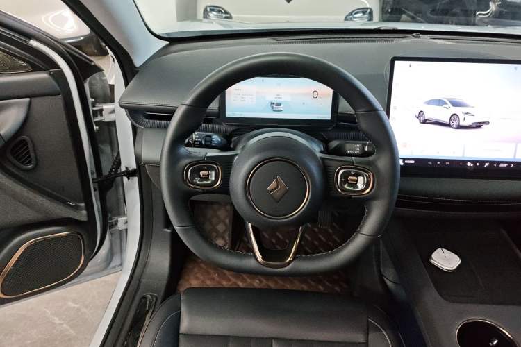 Used Baojun Enjoy 2025 All-Electric 600km Standard Version