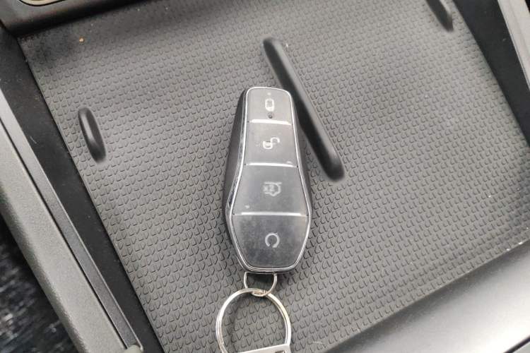 Used BYD Qin L 2025 DM-i Smart Drive 80KM Leading Model