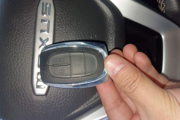 Used SAIC MAXUS G20 2021 Facelifted PLUS 2.0T Diesel Automatic Luxury Edition