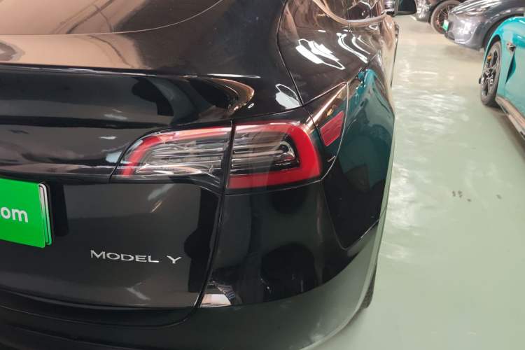 Used Tesla Model Y 2022 Rear-Wheel-Drive Version
