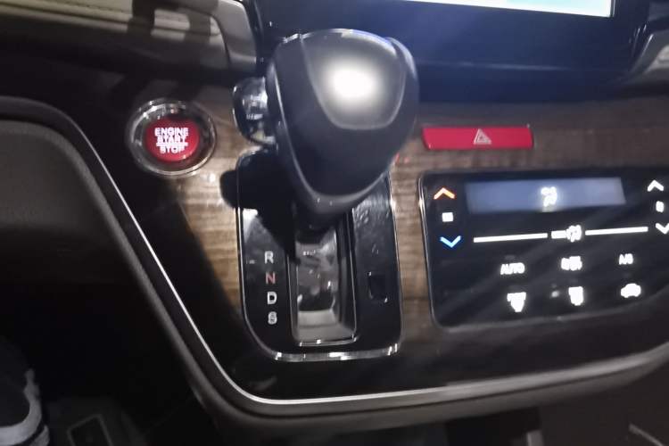 Used Honda Odyssey 2017 2.4L Luxury Edition