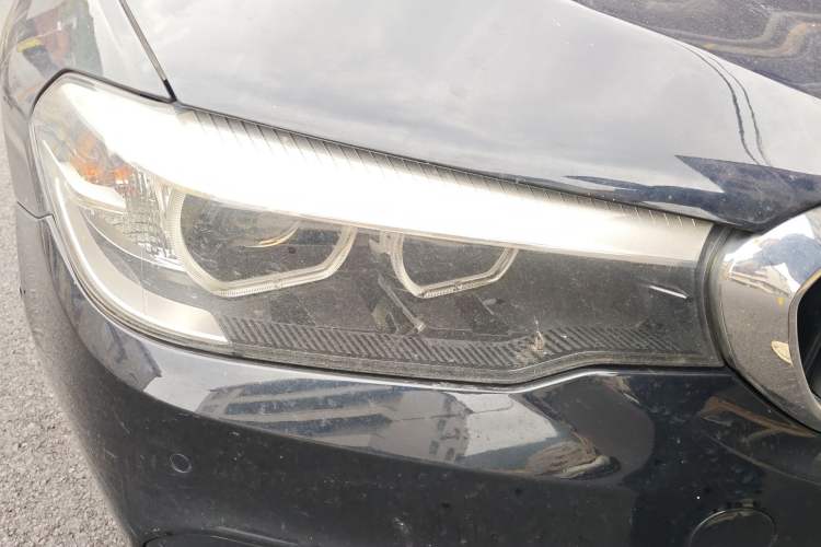 Used BMW 5 Series 2018 Restyled 530Li Leading Edition M Sport Package Right Front Headlight