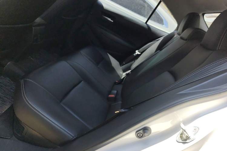 Used Toyota Corolla 2023 1.8L Smart Electric Hybrid Dual-Motor Pioneer Edition Left Rear Seat