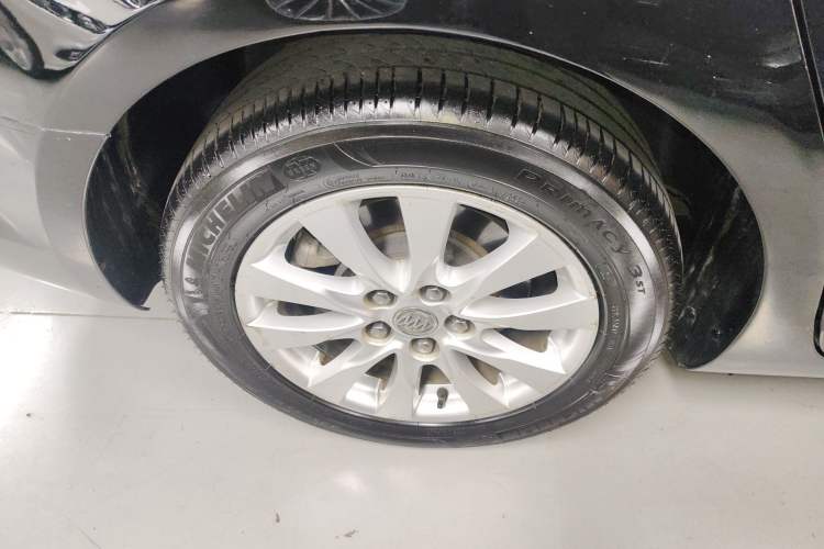 Used Buick LaCrosse 2013 2.4L SIDI Elite Comfort Version
