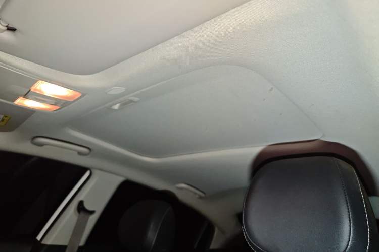 Used Kia K2 2017 Sedan 1.4L Automatic Transmission 15th Anniversary Special Edition GLS
