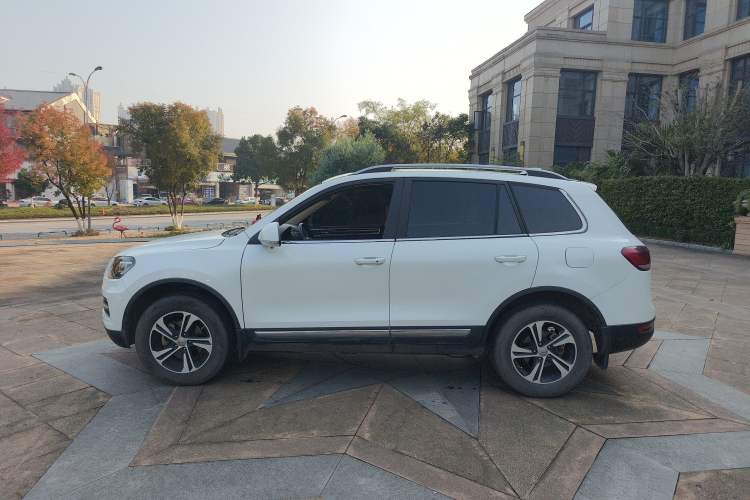 Used Yema T70 2016 Upgraded Model 1.5T Manual Luxury Version