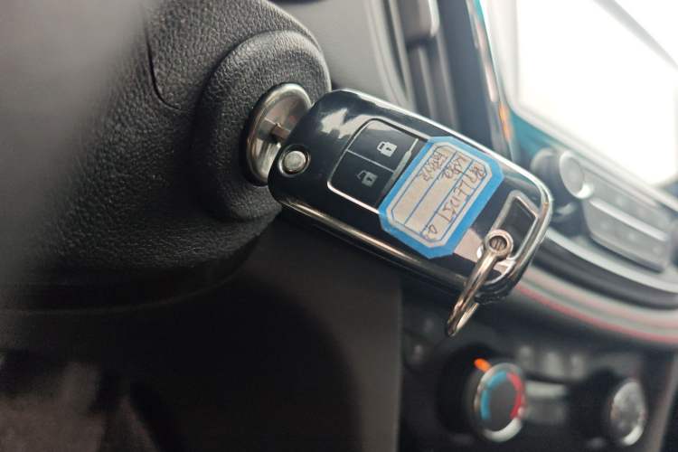 Used Chevrolet Monza 2020 Light Hybrid RS 330T Automatic Comfort Edition Vehicle Key