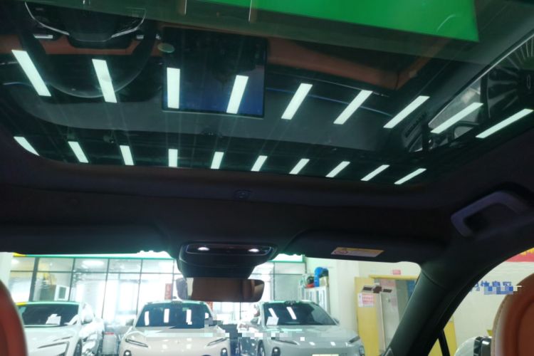 Used Hima AITO M5 2025 Extended-Range Ultra All-Wheel-Drive Version Headliner